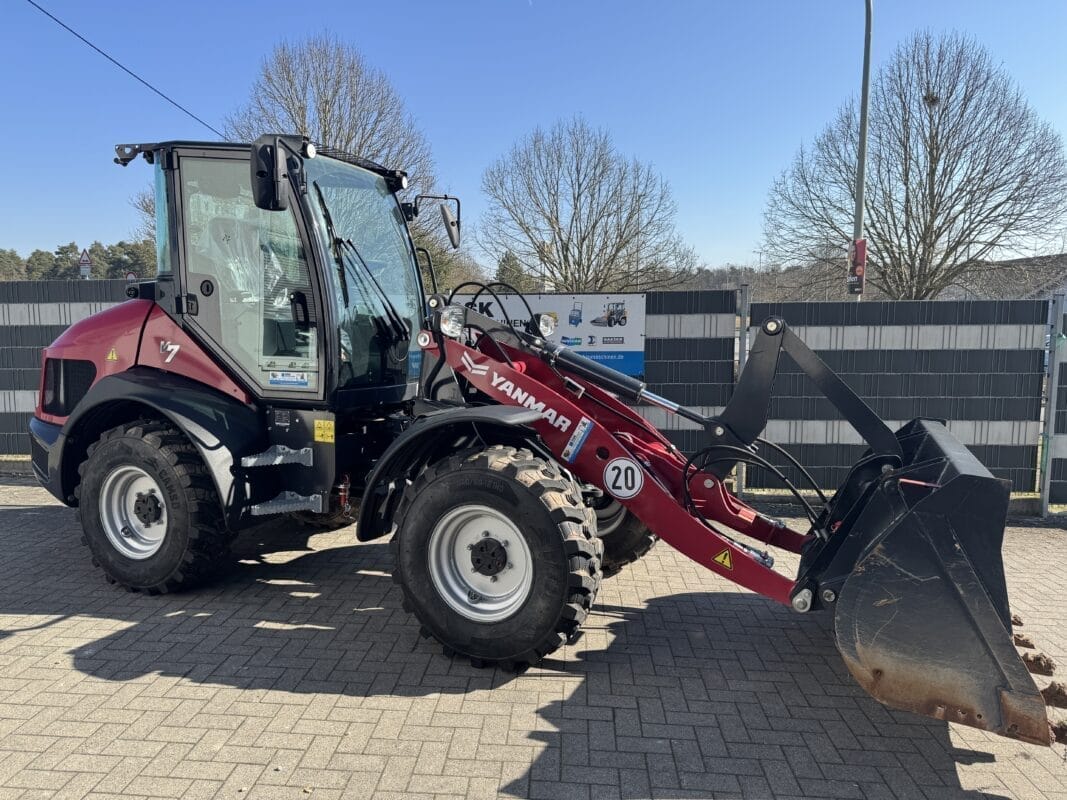 Machinery Market Yanmar Radlader V7 mit Garantieverlängerung 4 Jahre oder 3.000 h - Neu oder gebraucht bei Machinery-Market.eu