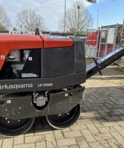 Machinery Market Rouleau Duplex Husqvarna LP 6505 Diesel d'occasion - Neu oder gebraucht bei Machinery-Market.eu