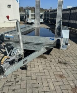 Machinery Market STEMA - Rimorchio per macchine edili 3,5 t auto BMAT O2 35-36-18,2 rampe ALU - Neu oder gebraucht bei Machinery-Market.eu