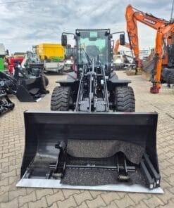 Machinery Market Ładowarka kołowa Yanmar V7 HW 4,5 t - Kompaktowa ładowarka uniwersalna z łyżką i wózkiem widłowym - Neu oder gebraucht bei Machinery-Market.eu